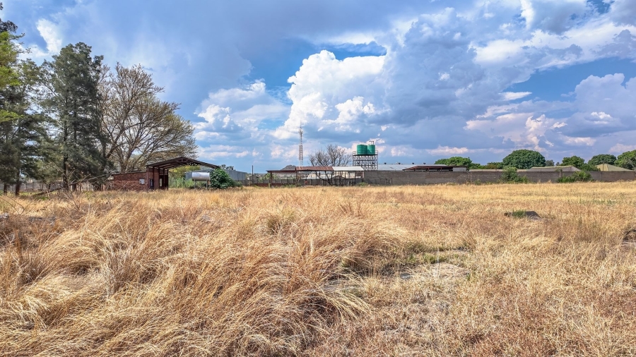 5 Bedroom Property for Sale in Rustenburg Rural North West